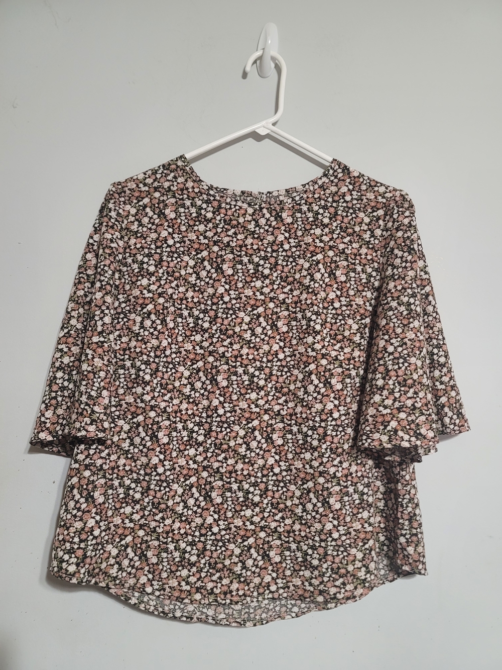 Floral Short-Sleeve Blouse in Pink and Black Sz Large Boho